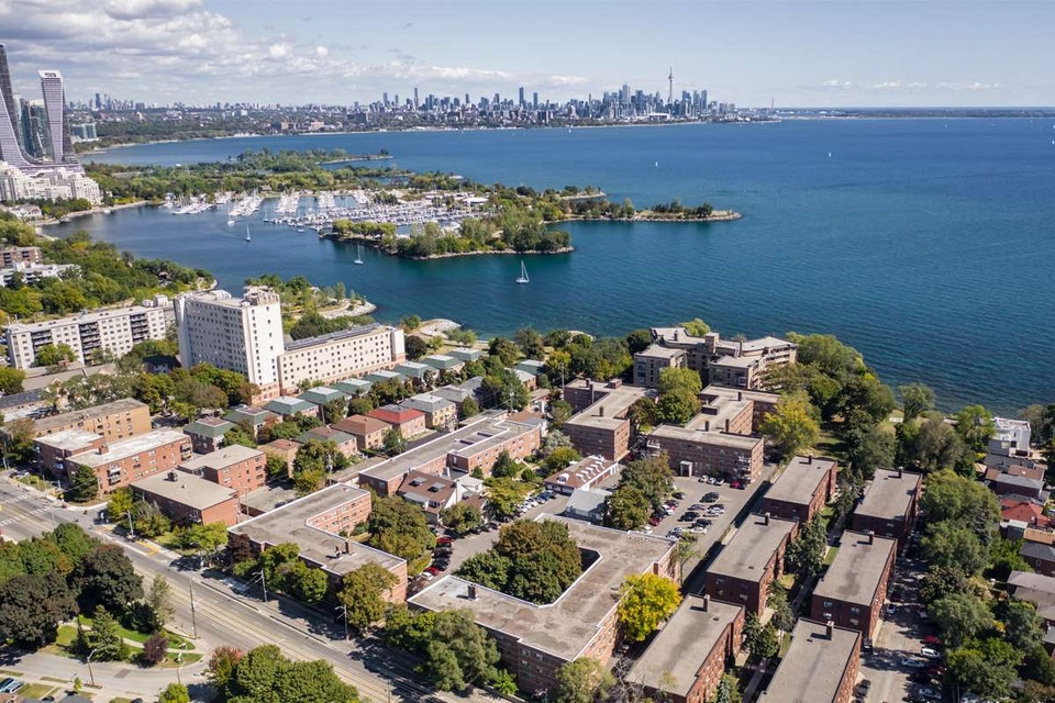 Mimico Estates - 2 Bedroom available at 2527 Lake Shore Blvd Wes 5