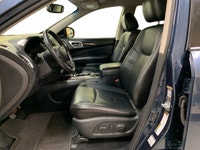 Check out this vehicle's pictures, features, options and specs, and let us know if you have any ques... (image 9)