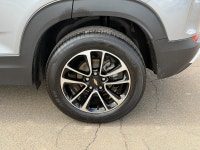 Certified, 17" Aluminum Wheels! With power and efficiency, this 2025 Trailblazer takes the lead in d... (image 8)
