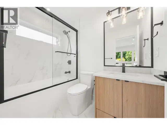 1511 BURRILL AVENUE North Vancouver, British Columbia in Houses for Sale in North Shore - Image 31