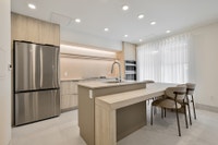 Dans le secteur revitalisé de la rue Buntin, près de la baie St-François, Vivaxcès Valleyfield vous... (image 6)