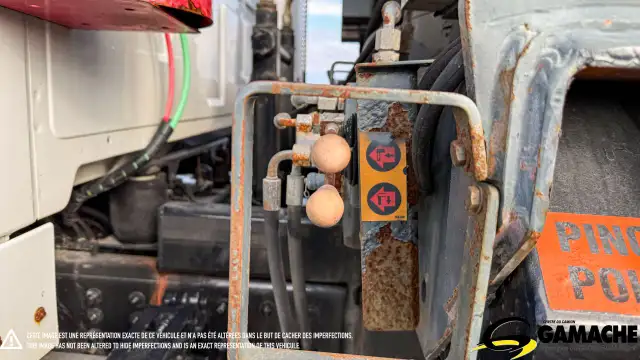 2007 STERLING LT9500 BOOM TRUCK / CRANE TRUCK in Heavy Trucks in Oshawa / Durham Region - Image 18