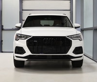 Traction intégrale Audi quattro / Modèle Komfort avec l'Ensemble Canada Edition / Roues 19 pouces /... (image 2)