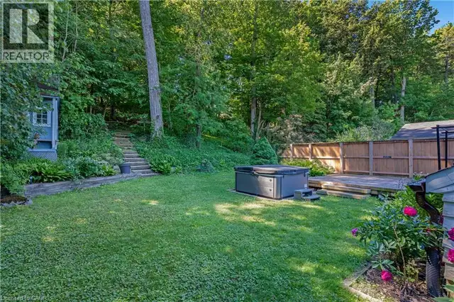 37 YELLOW BIRCH Drive Kitchener, Ontario in Houses for Sale in Kitchener / Waterloo - Image 11