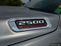 | 8.4 Touchscreen | Apple CarPlay & Google Android Auto | ParkView Rear Back-Up Camera | Active Nois... (image 7)