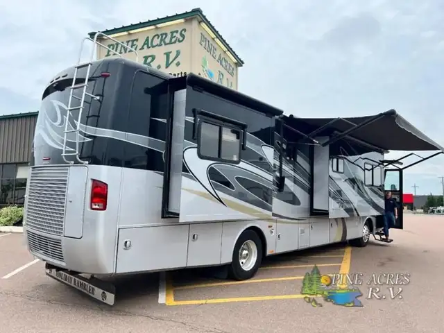 2009 Holiday Rambler Endeavor 41 PDQ 062,221 Miles in RVs & Motorhomes in Moncton - Image 5