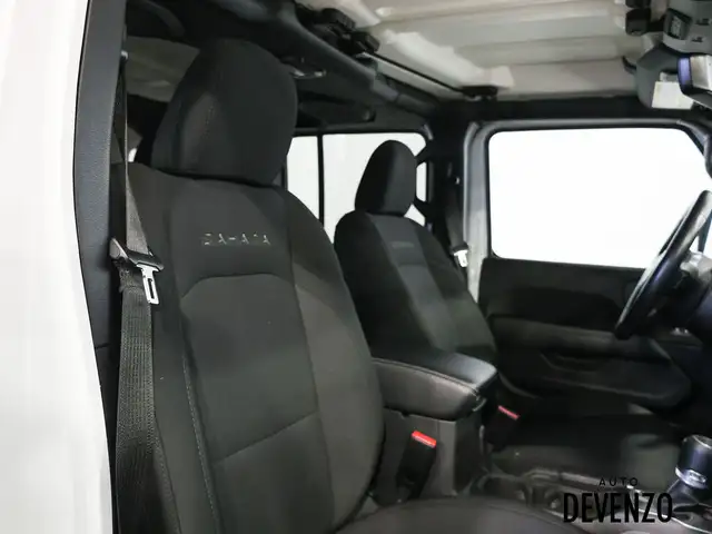 2023 Jeep Wrangler Sahara 4 portes 4x4 Sahara Unlimited 2.0L 4cy in Cars & Trucks in Laval / North Shore - Image 7