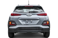 Nouvel Arrivage! La Hyundai Kona Essential 2020 est un VUS sous-compact pratique et moderne qui conv... (image 2)