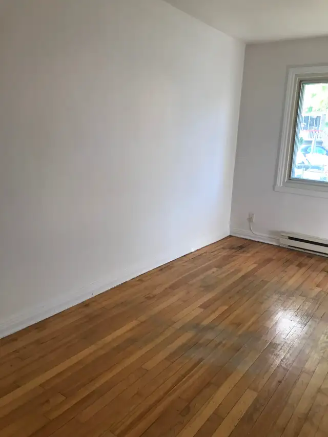 BEAU 4 1/2 villeray metro fabre et cremazie wifi