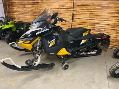 2016 Ski-Doo MXZ BLIZZARD 900ACE Ski-Doo MXZ BLIZZARD 900ACE 2016 2016 SKIDOO MXZ BLIZZARD 900ACE No...