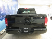 RAM 1500 CLASSIC 2022 EXPRESS NIGHT EDITION V6 3.6 LITRES CREW-CAB BOITE 5.7 PIEDS 4X4 TOUT ÉQUIPÉ /... (image 4)