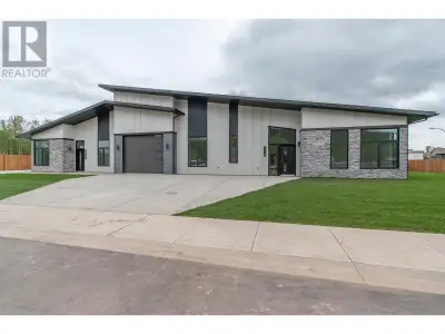 Welcome to this brand new executive-style home located in the desirable Ambleside neighbourhood—a pe...