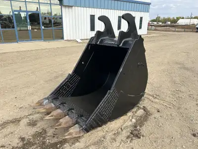 Repainted 46 inch digging bucket, fits 300 series excavator. Located in Lloydminster, Alberta