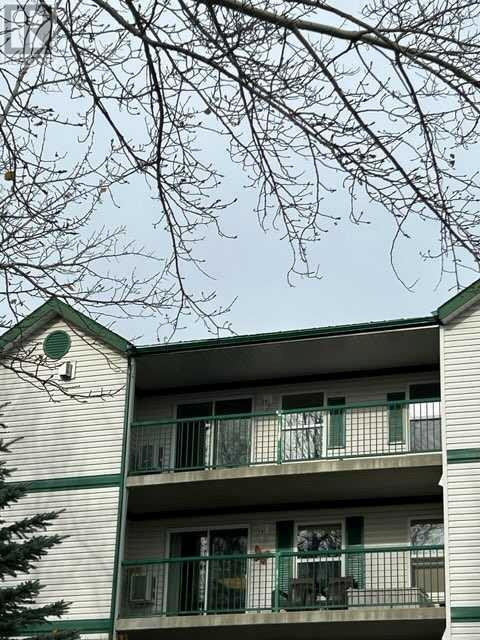 402, 5428 51 Avenue Rocky Mountain House, Alberta in Condos for Sale in Red Deer - Image 2