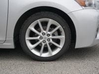 2011 Lexus CT 200h Hybrid Stylish, efficient, and built with Lexus refinement this 2011 Lexus CT 200... (image 8)