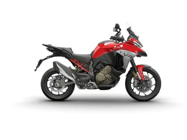 2026 Ducati Multistrada V4 in Street, Cruisers & Choppers in Sherbrooke - Image 2