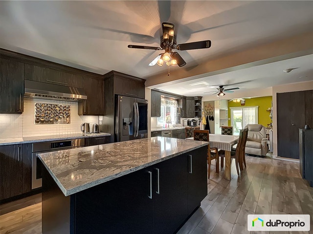 $2,000,000 - Intergenerational in Longueuil (Vieux-Longueuil) — photo 2