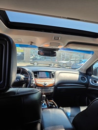 2013 Infiniti JX35 AWD Spacious, Luxury 8-Seater! Year: 2013 Make: Infiniti Model: JX35 Mileage: 222... (image 8)