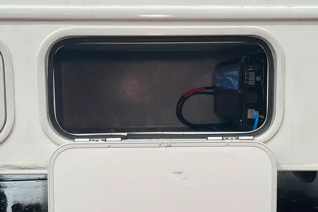 2019 Forest River Sunseeker 2420MS – Pre-Owned Class C Motorhome in RVs & Motorhomes in Red Deer - Image 12
