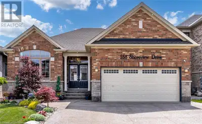Gorgeous custom, Country Glen Homes, Bungalow overlooking the Welland Canal with picturesque views o...