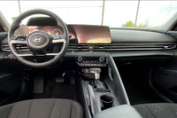 Power Sunroof,10.25 Inch Digital Cluster,10.25 Inch Touchscreen,dual Zone Auto Temp Control,bluelink... (image 4)