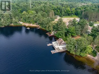 .Enjoy Muskoka at its finest with Villa 9, Week 5 at The Landscapes on Lake of Bays. This exceptiona...