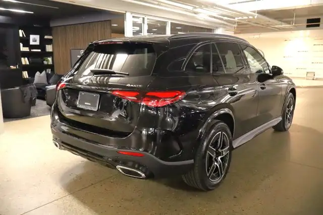 2026 Mercedes-Benz GLC GLC 350e 4MATIC SUV in Cars & Trucks in Edmonton - Image 8