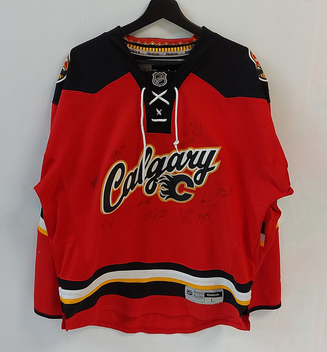 (76266-1) Reebok Gaudreau Calgary Flames Jersey Sz: Lg in Other in Calgary - Image 2
