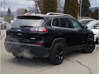 2019 JEEP CHEROKEE NORTH - NO ACCIDENTS - BC VEHICLE - BACKUP CAMERA - HEATED FRONT SEATS - MOUNTED... (image 2)