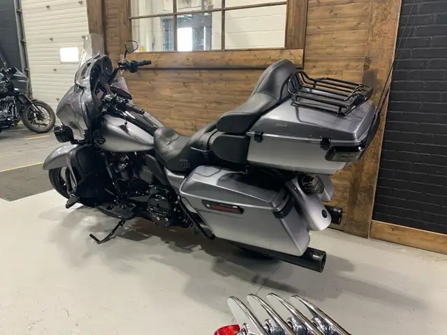 2019 Harley-Davidson CVO Limited in Street, Cruisers & Choppers in Oshawa / Durham Region - Image 7