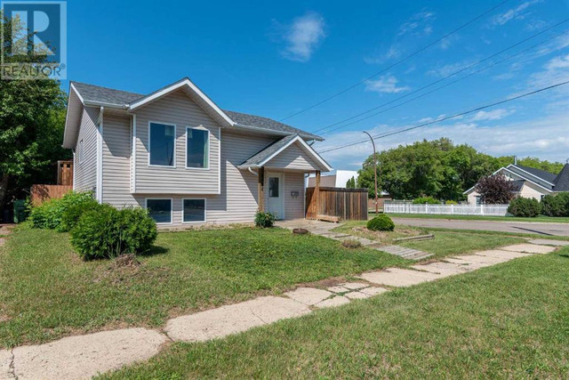4702 39 Street Lloydminster, Saskatchewan in Houses for Sale in Lloydminster - Image 4