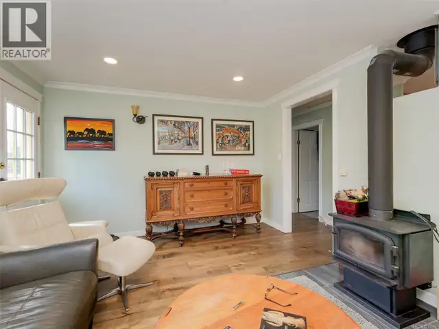 2818 Carlow Rd Langford, British Columbia in Houses for Sale in Victoria - Image 6