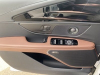 The 2026 Lincoln Nautilus Reserve takes the well-appointed foundation of the Premiere trim and adds... (image 5)