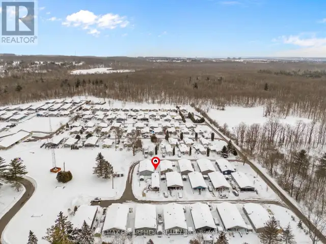 10 OAK STREET - 4449 MILBUROUGH LINE Burlington, Ontario in Houses for Sale in Oakville / Halton Region - Image 27