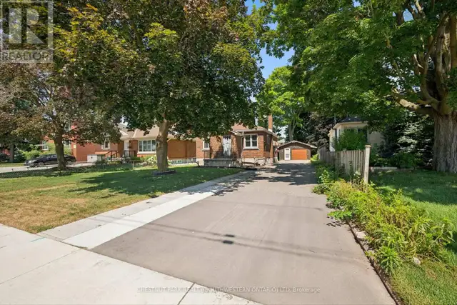 714 FREDERICK STREET Kitchener, Ontario in Houses for Sale in Kitchener / Waterloo - Image 3