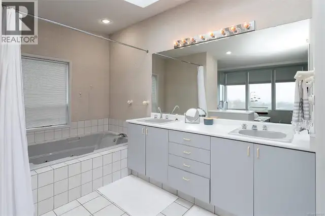 117 Barkley Terr Oak Bay, British Columbia in Houses for Sale in Victoria - Image 32