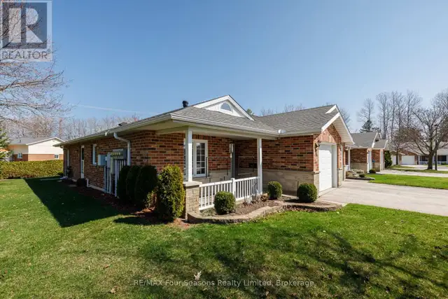 4 - 275 HURON STREET Clearview (Stayner), Ontario in Houses for Sale in Oakville / Halton Region - Image 5