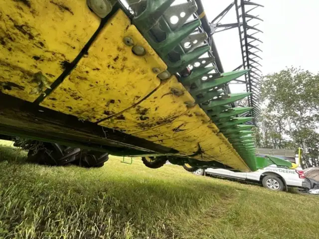 2022 John Deere HD40R in Farming Equipment in Swift Current - Image 21
