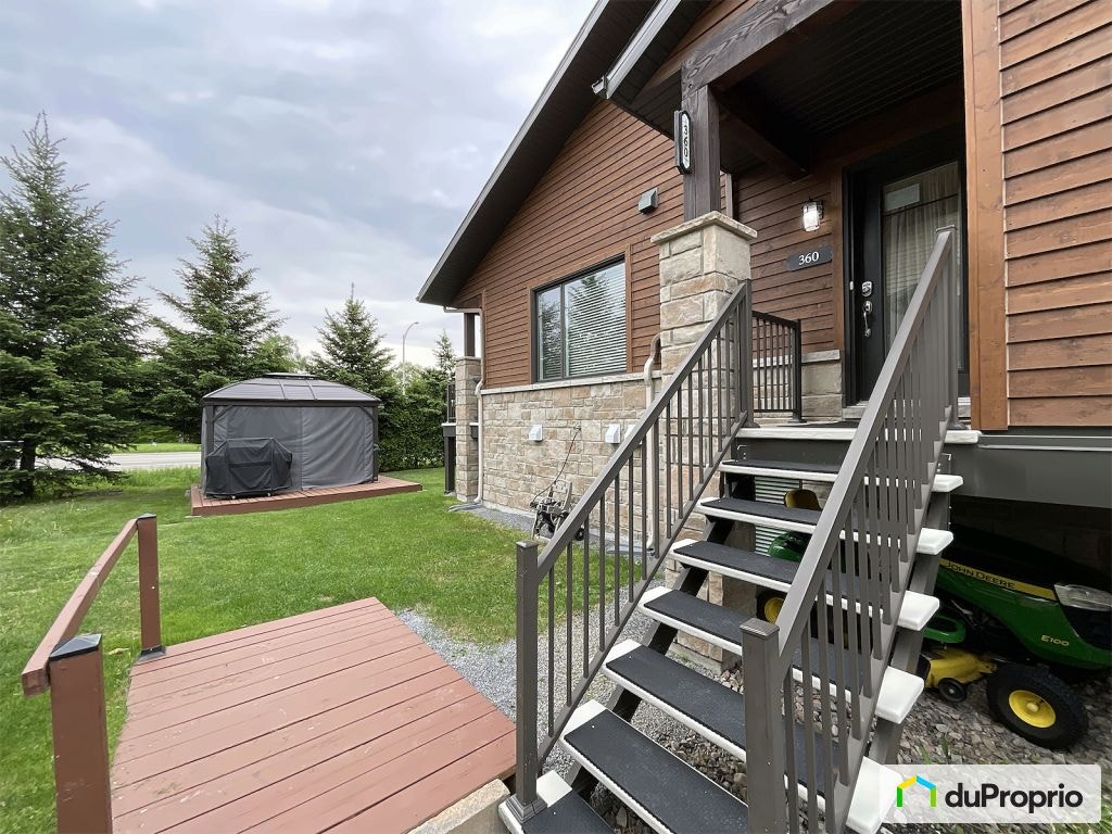 $405,000 - Condominium for sale in Beaupre — photo 2