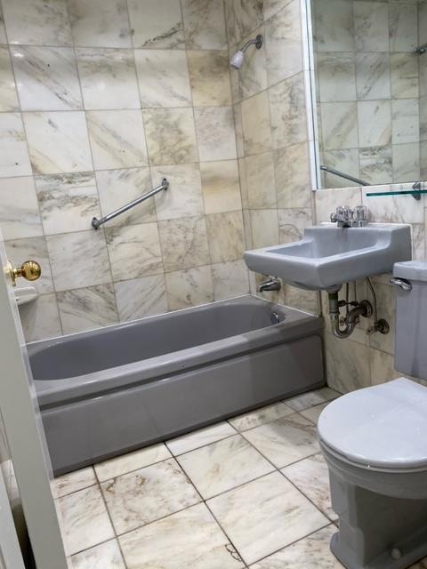 Spacious 2 bedroom 4