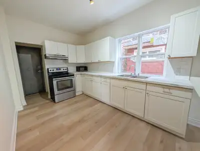 APARTMENT FOR RENT!! Offering 1 large bedroom with lots of natural light, sliding barn door, 3-piece...