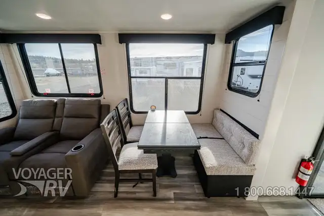 2026 Jayco Jay Flight 401FLTS Bungalow in Travel Trailers & Campers in Kelowna - Image 14