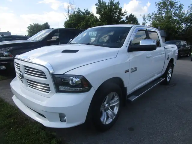 Chevrolet SilveradoZ71 OFF ROAD 1500 4WD Crew Cab LT w/2LT 2LT 2 in Cars & Trucks in Laval / North Shore - Image 44