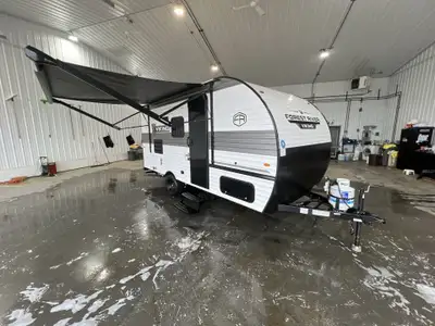 2025 Viking 17 SBH – Compact Comfort and Big Value! The 2025 Viking 17 SBH is the perfect lightweigh...