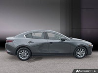 2023 Mazda Mazda3 La Mazda3 GS 2023 est une voiture compacte qui se distingue par son design sophist... (image 5)