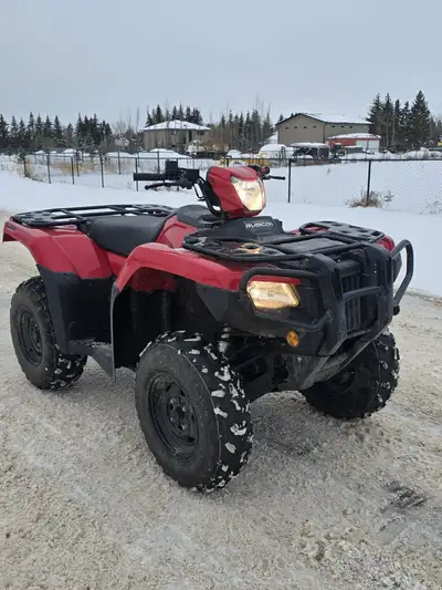 APPLY NOW: https://www.ridecollective.ca/get-pre-approved 2025 HONDA FOREMAN TRX520 • Powerful 520cc...