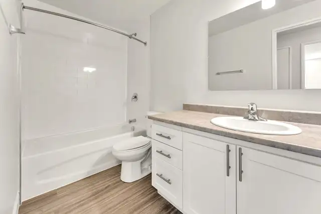 Kingston 2 Bedroom Apartment for Rent: in Long Term Rentals in Kingston - Image 18