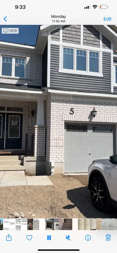 Three bedrooms, 2.5 bath house for rent in Kitchener.
