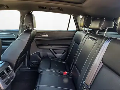 2020 Volkswagen Atlas Cross Sport Comfortline | LEATHER SEATS, View more