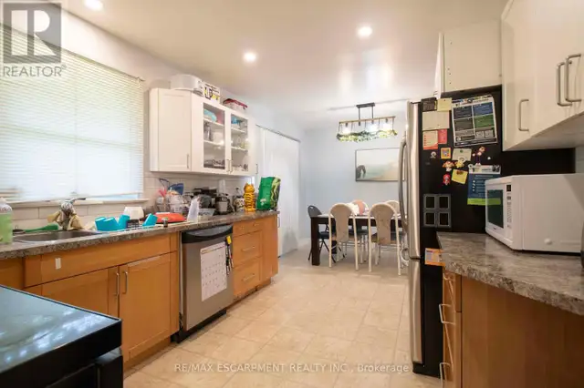 29 MASTERSON AVENUE St. Catharines (Glendale/Glenridge), Ontario in Houses for Sale in St. Catharines - Image 7